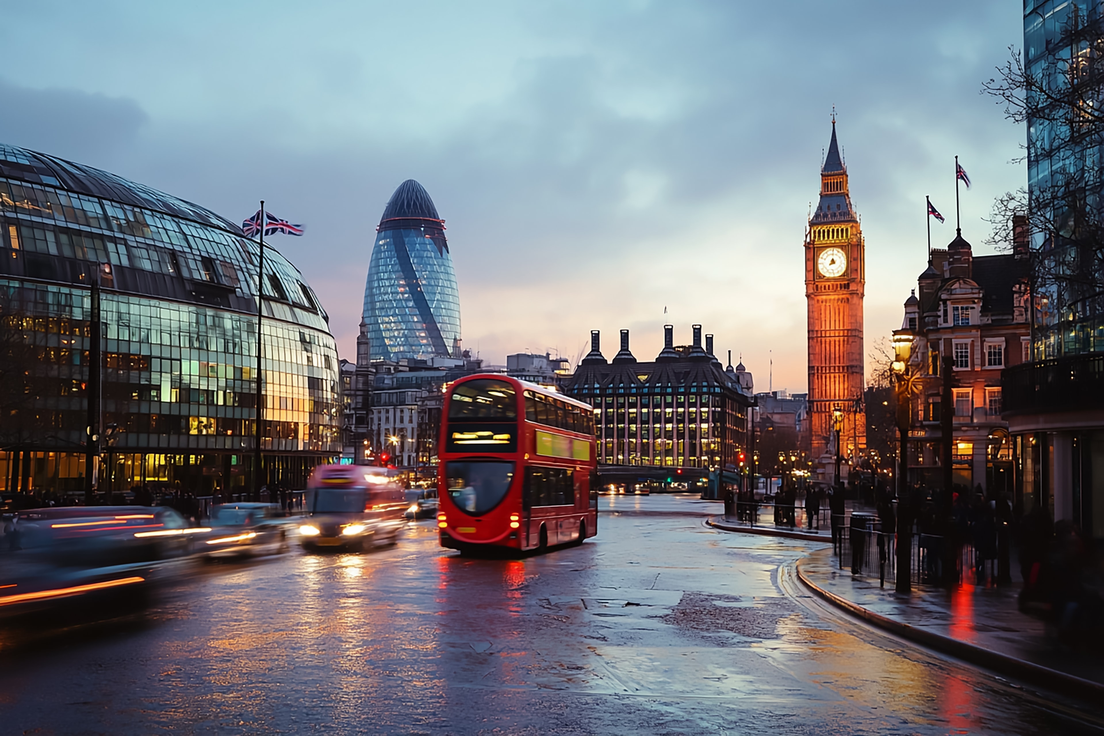 Londra Big Ben ve kırmızı otobüs - İngiltere'de eğitim fırsatı